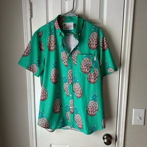 Chubbies button down short sleeve shirt